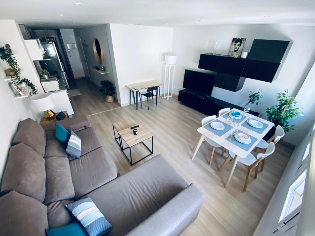 Fantastic Center - Optional Parking Apartment *